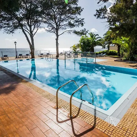 Canico De Baixo Sleeps 6 With Pool Air Con And Wifi * Reis Magos
